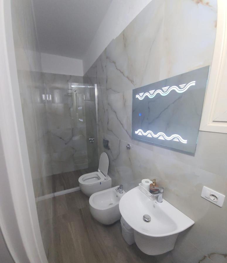 Hotel Noel Vlorë Exteriér fotografie