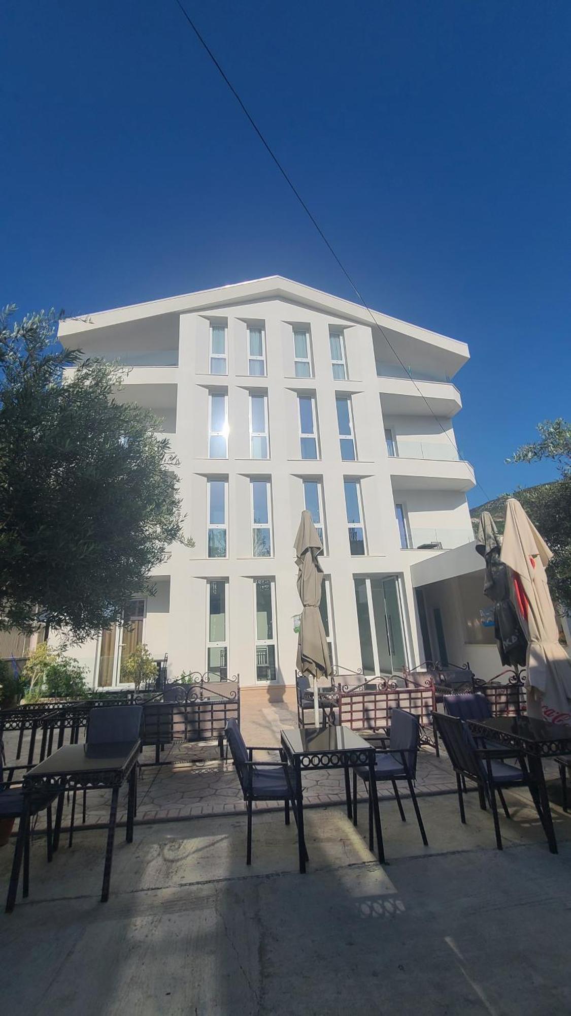 Hotel Noel Vlorë Exteriér fotografie